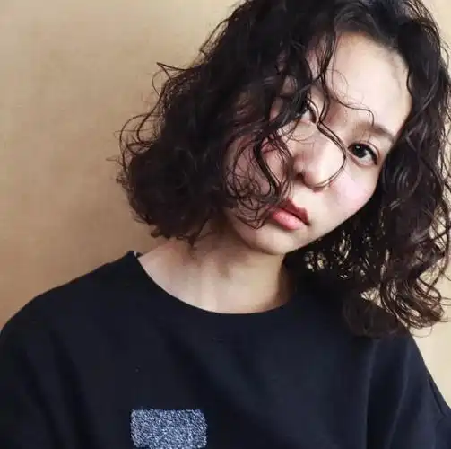 30款女神中长款烫发设计,款款都让你心动