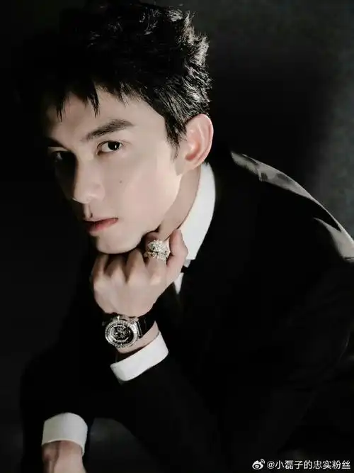 听说有人喜欢看吴磊的侧脸,吴磊侧脸大放送,爱看就多看06.#吴磊