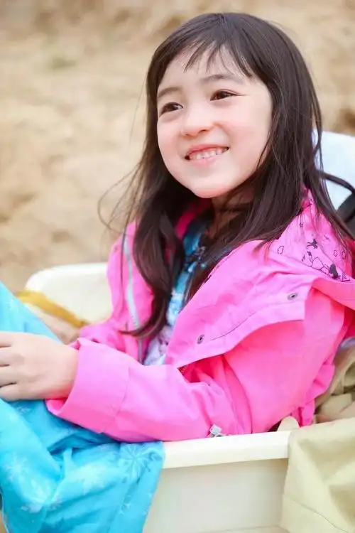 婚变早有苗头,夏克立曾疑似出轨,夫妻分居快一年,夏天跟妈妈住