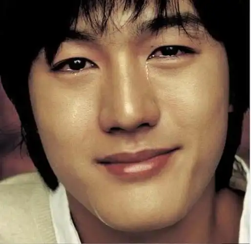 绝望的笑着哭的特丧二次元男生图片头像qq笑着流泪动漫头像~本人男,给