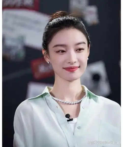 倪妮|墨染写意,淡然自若,国风遇上高级感!