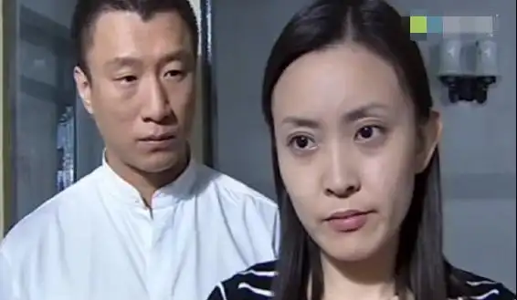 2003年刘威葳因为和孙红雷主演电视剧《征服》而走红,在剧中她饰演"