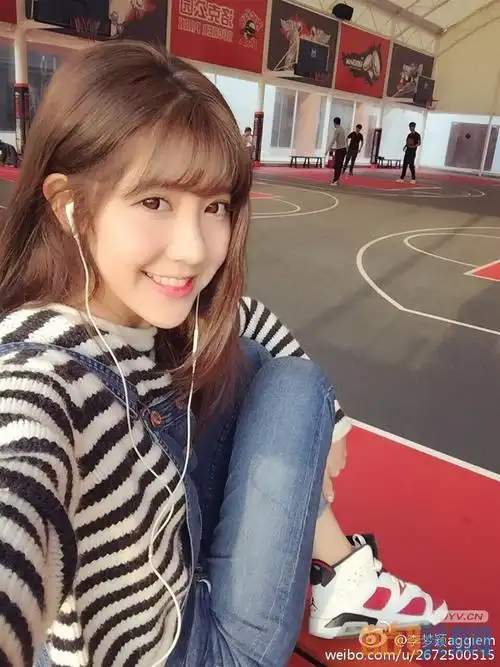 李梦颖时尚写真