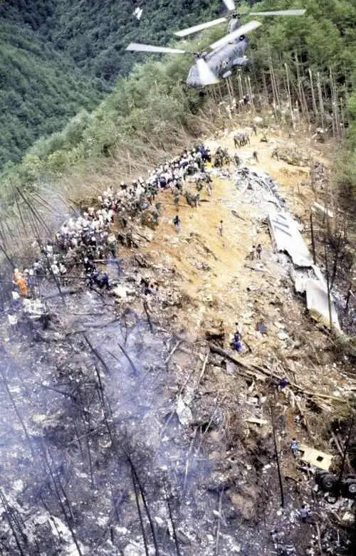 日航123号班机空难一排铆钉导致了520人遇难究竟是如何发生的