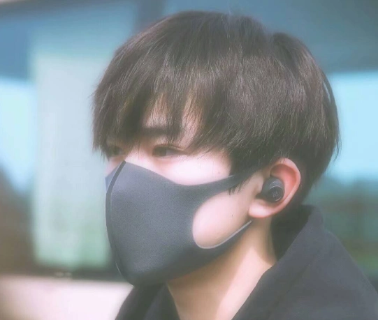 易烊千玺giftfboysgif帅气gif头像gif可爱gif