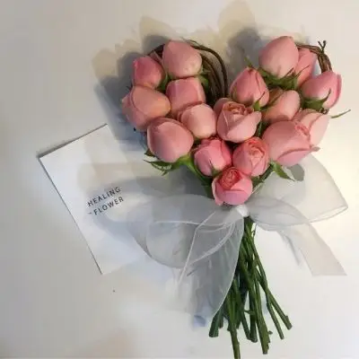 心形玫瑰花背景图|八秒内点赞 会_微信头像_我要个性网