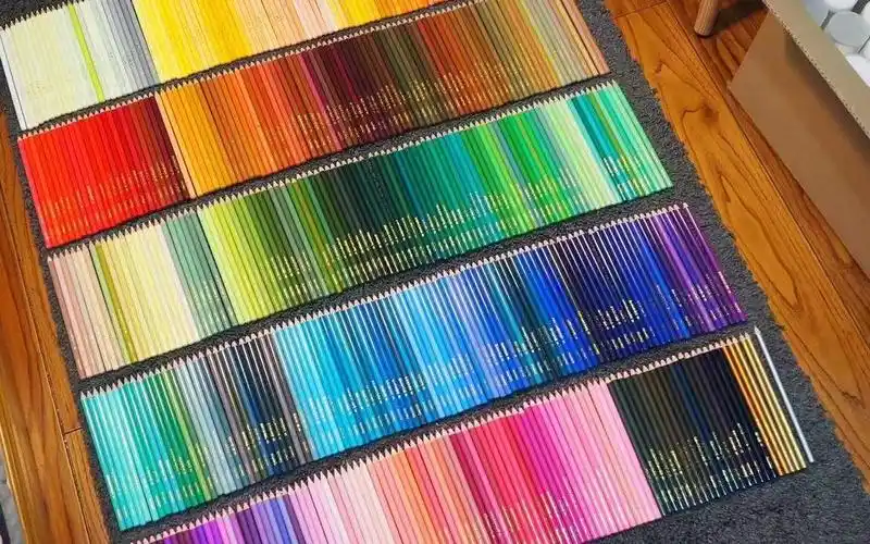 世界上颜色最多的彩铅芬理希梦500色彩铅开箱!