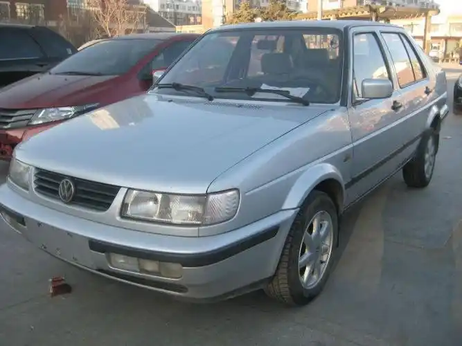 【松原】2001年5月 大众 捷达 尖头,两阀 银灰 手动挡