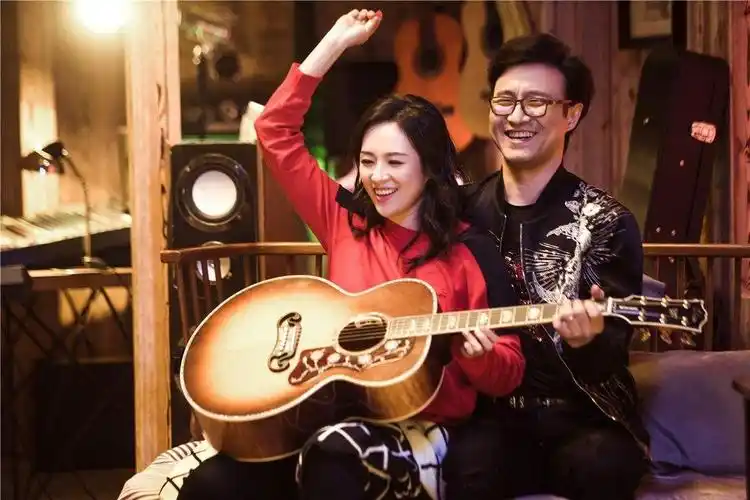 康作如个人资料(18岁和汪峰未婚生子,19岁为爱自尽,葛荟婕的故事比你