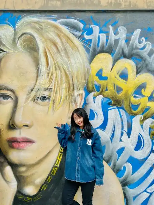 渔人码头打卡涂鸦墙啦