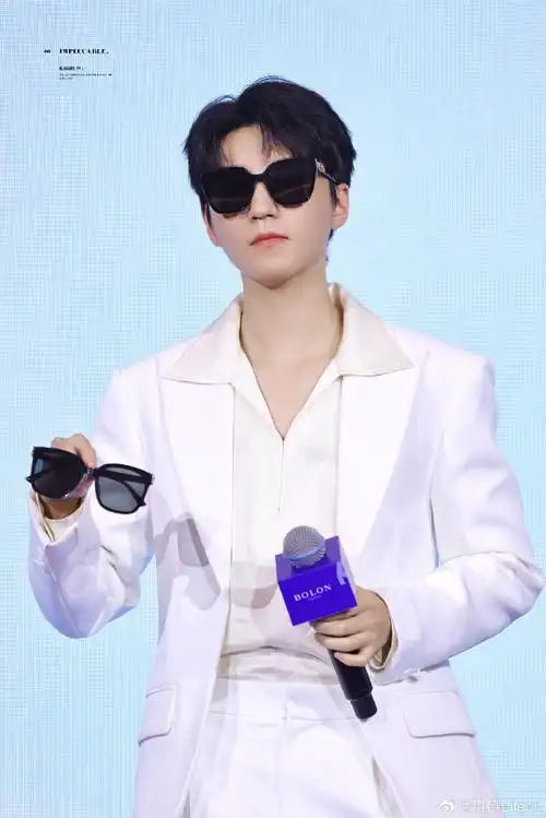 王俊凯##王俊凯透露演唱会会开的#哥哥穿西装巨帅@tfboys-王俊凯