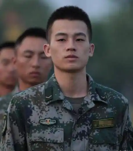 从外卖小哥到"百亿先生",非科班出身的欧豪是如何一步步上位的_马思纯