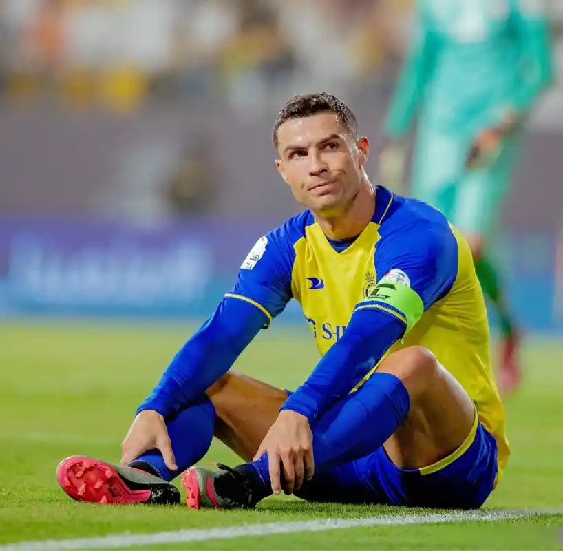 c罗##趁着五一去旅行#  上一场比赛c罗高清大图 #四月最后一天在律舷