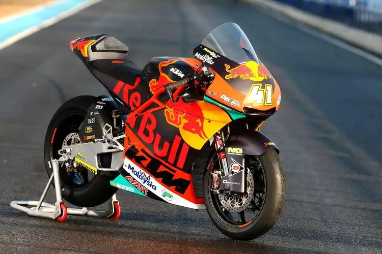 ktm rc8c 细节简介_搜狐汽车_搜狐网