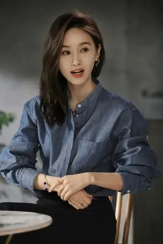 王子文工作室辟谣孩子的父亲不是刘丰源,疑是素人