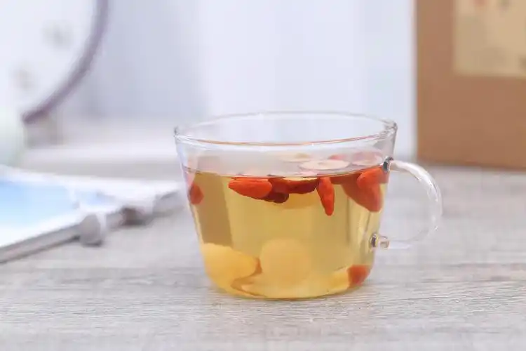 西洋参和枸杞泡水喝的功效