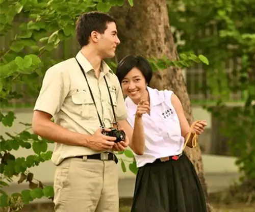 凤小岳等一线卡司,描绘台湾横跨三十年时空背景精心打造的《女朋友