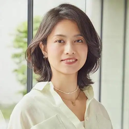 40岁女人的发型应以得体为主,这9款妈妈"中长烫",你一定喜欢