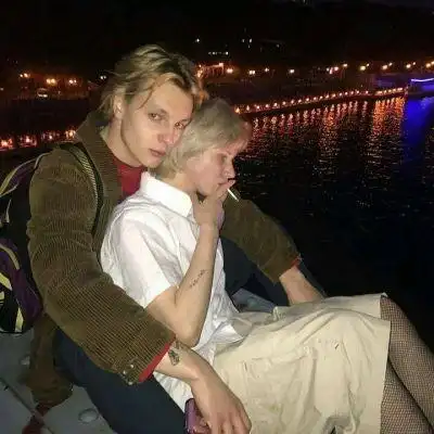 欧美霸气搞怪情头一对头像