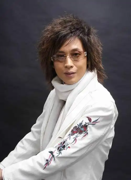 谢军(歌手)_技点百科_技点网(歌手)