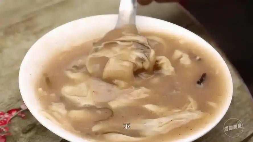 开封这碗素胡辣汤吃货们念叨了很多年