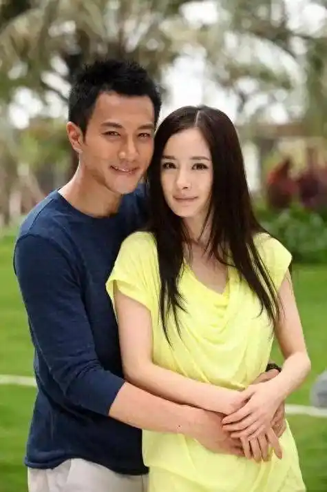 小瞧刘恺威了,与杨幂离婚4年后,48岁高情商的一面就亮了出来!