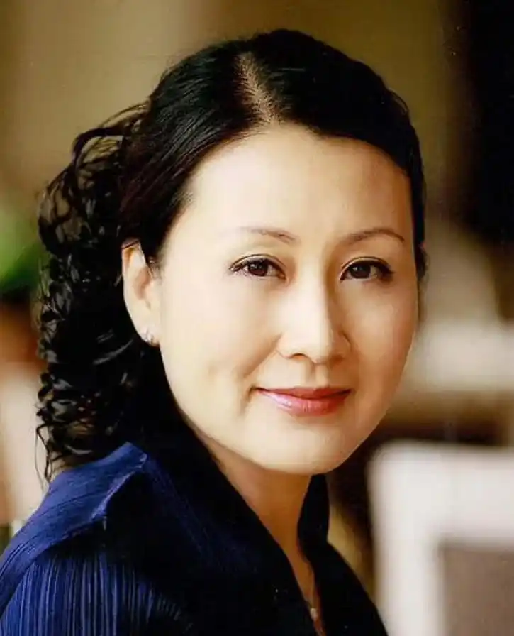 张凯丽个人资料简介(张凯丽个人资料简介及照片)