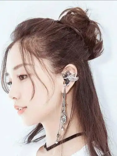 过30岁女人怎么扎头发好看(女人无论多少岁)(10)