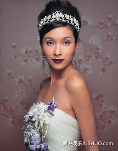 杨恭如坦言亚视有些乱 暗示拍外景要倒贴钱