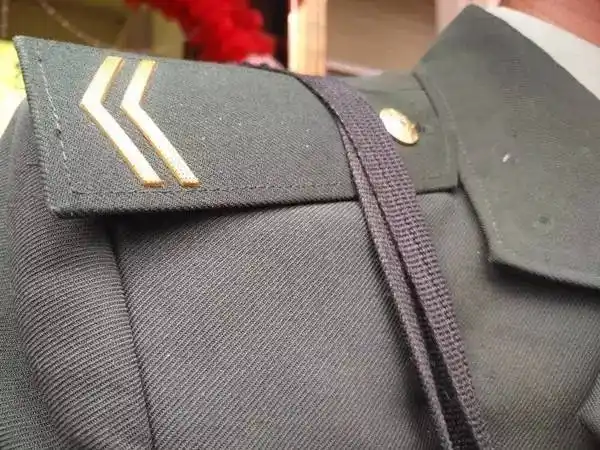 军衔为现役上等兵军衔