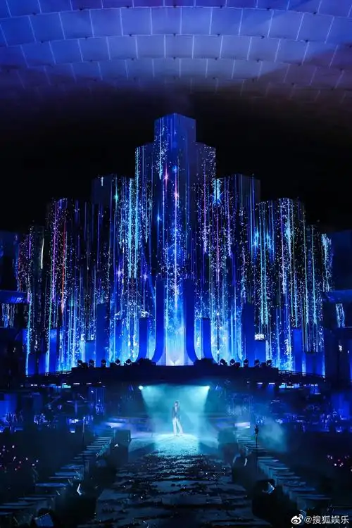 华晨宇演唱会奥运舞美造价第一##华晨宇演唱会舞台材质全球首用