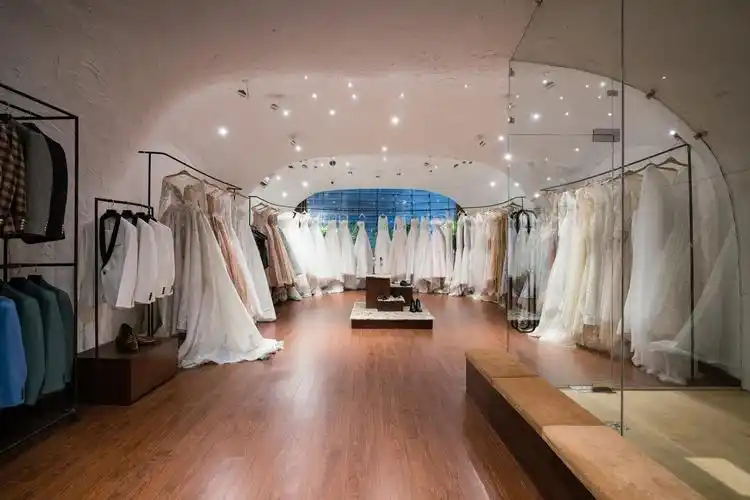 高定婚纱店设计做自己的模特拥有第一无二的嫁衣