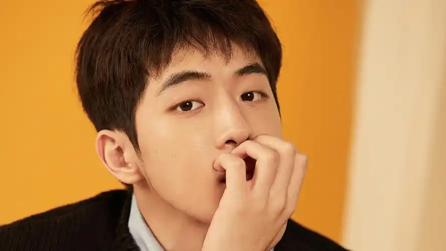 明星南柱赫明星风尚壁纸