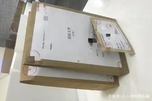 美丽的落地窗,阳光照射进来的那一刻,令我心旷神怡!