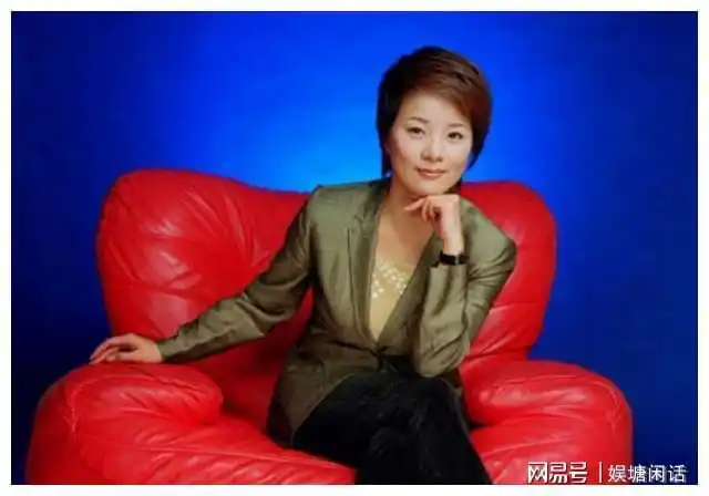 其中最让人由衷喜欢并作为榜样的杰出代表有3位:印海蓉,卜凡,何婕.