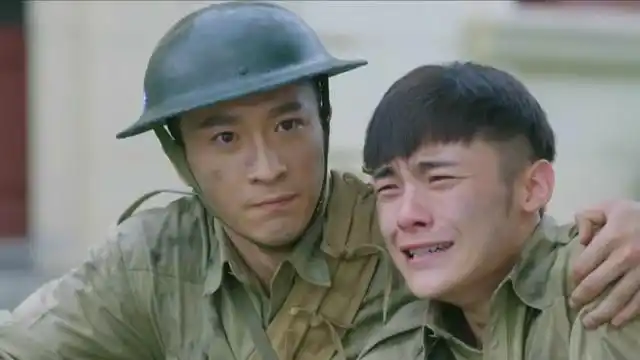 学生兵:莫家军不想少景因此而颓废,劝说他重新振作!