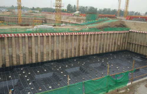 [分享]锚杆排土桩资料下载