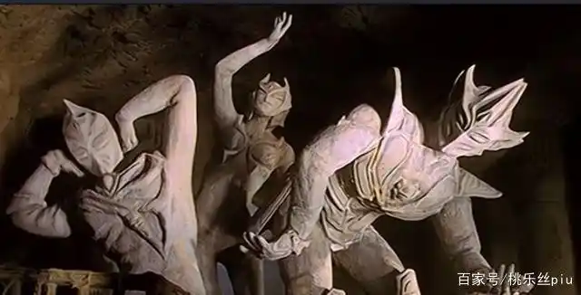 奥特曼:以一人之力可战胜整个光之国?卡蜜拉道出实情