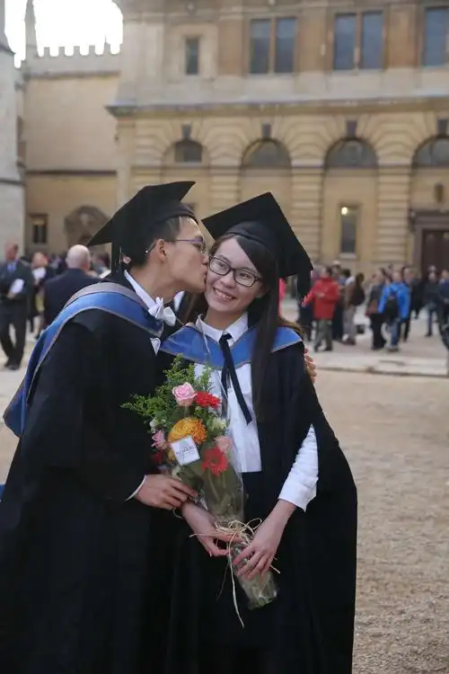 牛津大学毕业典礼(2017.11)