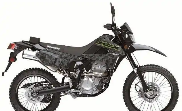 再次涉足滑胎车领域川崎klx300和klx300sm首次亮相