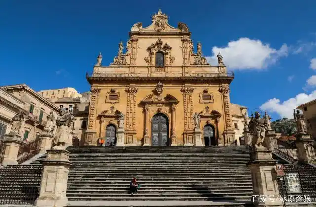 对称式构图,让你的建筑摄影作品更加震撼(欧洲意大利篇)