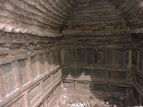 甘肃渭源发现一座元代合葬砖室墓组图