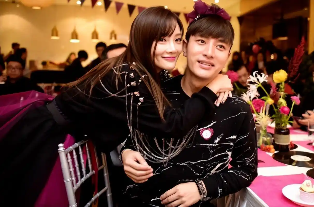 贾乃亮娶星二代,婚后妻子出轨好兄弟,离婚三年他是如何逆风翻盘