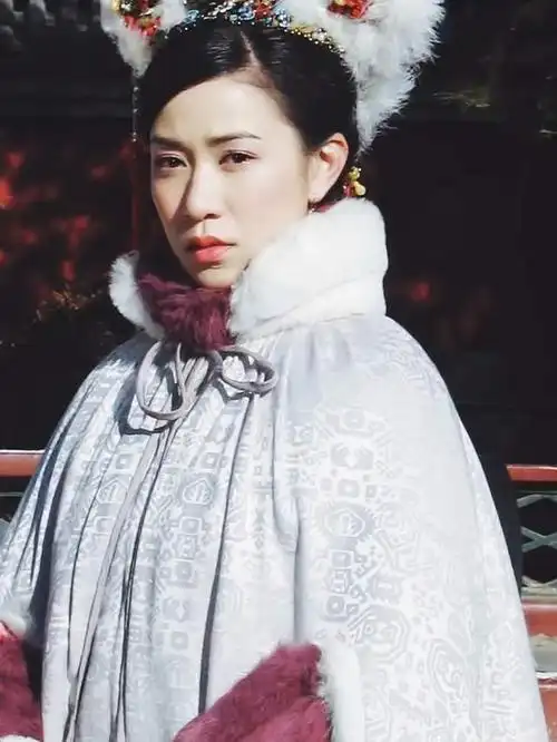 佘诗曼在《金枝欲孽》里面饰演的也是一个非常出色的角色,当时的