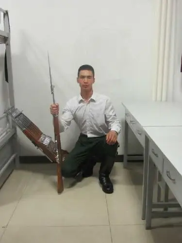 【转载】军营马靴帅哥