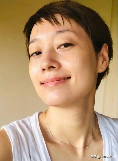 女明星素颜照pk,赵丽颖舒淇真实颜值打几分?