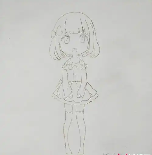 穿裙子的可爱女孩简笔画