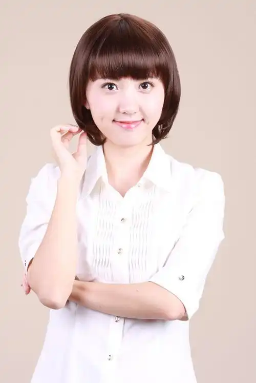 中长发 微卷 沙宣头 时尚发型女