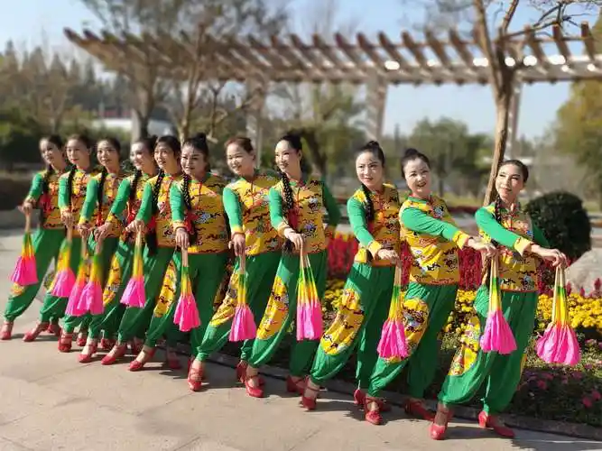 扇子舞《咱老百姓》