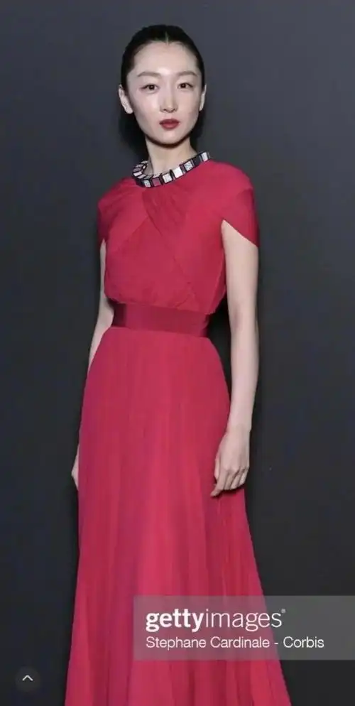 32岁周冬雨被质疑面相变了,网友直呼变老变凶了,越看越像小老太